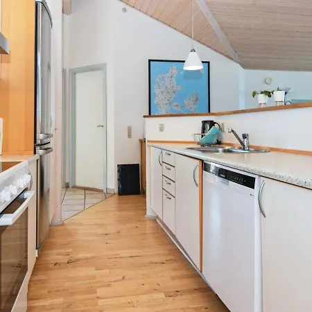 Holiday home Four-bedroom Holiday In Hemmet 7 Falen