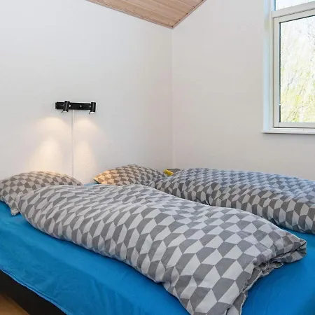 Holiday home Four-bedroom Holiday In Hemmet 7 *